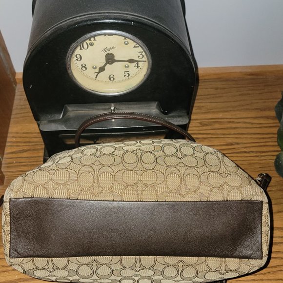 Coach Tote - Picture 4 of 4